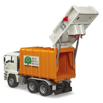 4. BRUDER 02772 Spielzeugauto