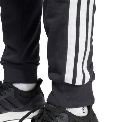 12. adidas Essential 3-Streifen French Terry M JD1881 Hose