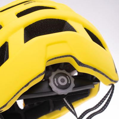 8. ENDURO Helm