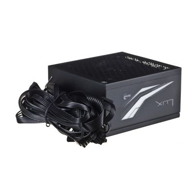4. Aerocool LUX AEROPGSLUXRGB-550 Netzteil (550 W; 120 mm)