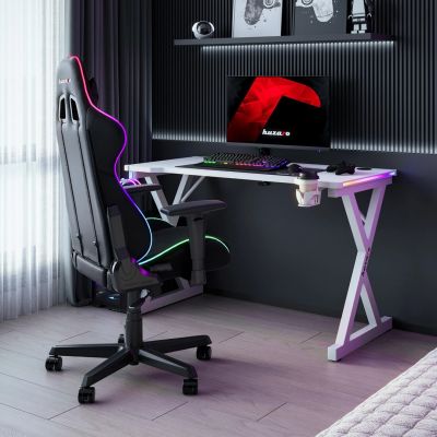 7. Huzaro Hero 2.3 RGB Weißer Schreibtisch