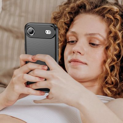 7. Carbon Case für iPhone 17 Air - Schwarz