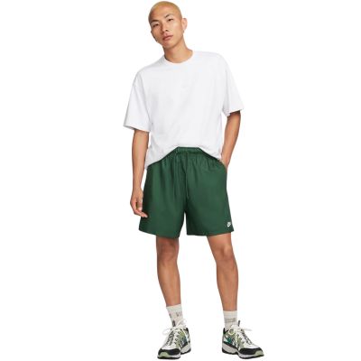 7. Nike Club Herrenshorts Grün FN3307 323