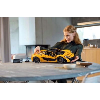 3. LEGO TECHNIC 42172 McLaren P1