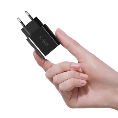 5. Tech-Protect NC20W USB-C 1-Port PD20W Wandladegerät - Schwarz