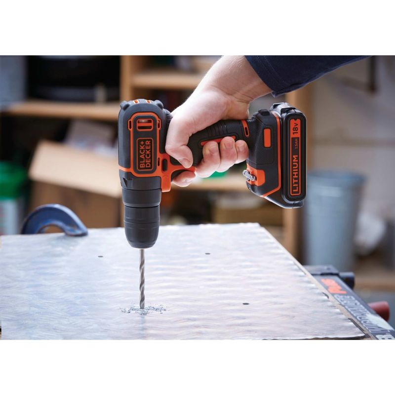 4. Black & Decker BDCHD18KB-QW Bohrer, Schwarz, Orange