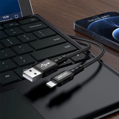 6. Acefast Kabel MFI USB - Lightning 1,2m, 2,4A schwarz (C1-02 schwarz)