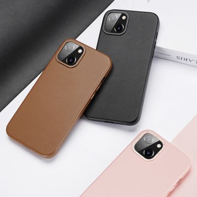 6. Dux Ducis Grit Ledertasche für iPhone 14 Plus Elegante Kunstlederhülle (MagSafe-kompatibel) Braun