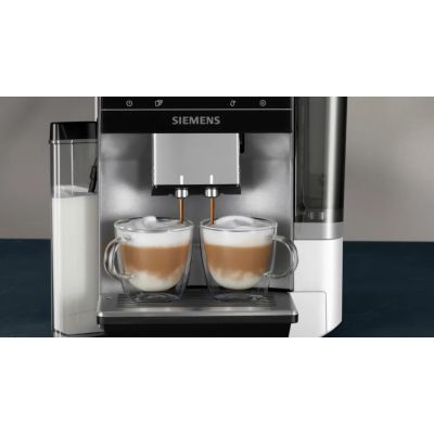 6. Siemens TQ715R03 EQ700 Espressomaschine (silber; 19 bar)