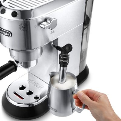 22. DeLonghi Dedica Style EC 685.M Siebträger-Kaffeemaschine (1350W; silberfarben)