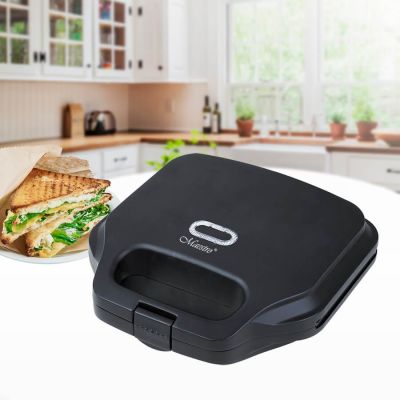 4. 750W MAESTRO MR-708 Toaster