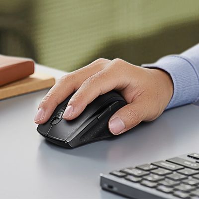 12. Ugreen Kabellose ergonomische optische Maus – Schwarz