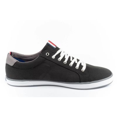 30. Tommy Hilfiger Sneakers M FM0FM00596990