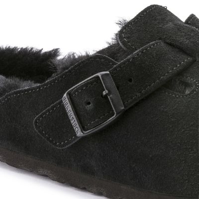5. Birkenstock Boston Shearling Black Damen Clogs aus Wolle, isoliert, Wildleder, schmal (0259883)