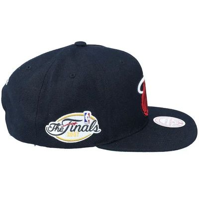 3. Mitchell & Ness NBA Miami Heat Top Spot Snapback Hwc Heat Cap HHSS2976-MHEYYPPPBLCK