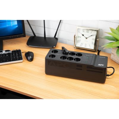 12. APC Notstromaggregate 850 VA 230 V USB/Typ-C und Ladeanschlüsse