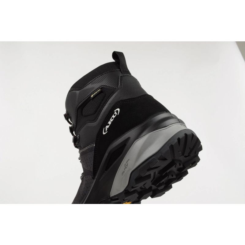 7. Aku Adapta Gore-tex bequeme Trekking-Sportschuhe für Herren