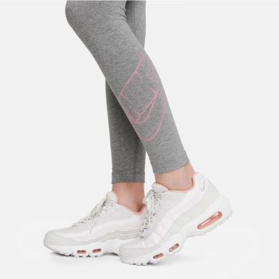 4. Nike Sportswear Essential Jr Hose DN1853-092