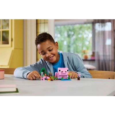 8. LEGO MINECRAFT 21268 Ferkels Haus