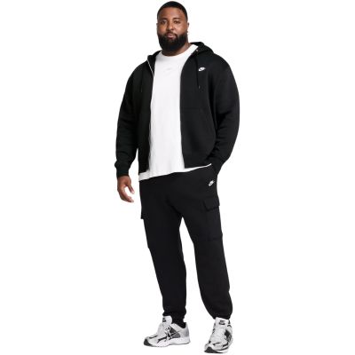 8. Nike Club Herrenhose Schwarz FN3805 010