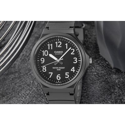 5. Herrenuhr CASIO MW-240-1BVDF + Box