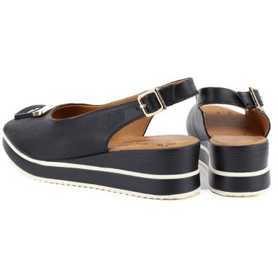 4. Schwarze Keilsandalen aus Leder für Damen, Artiker 58C0086