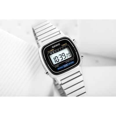 5. Damenuhr CASIO LA670WA-1DF + Box