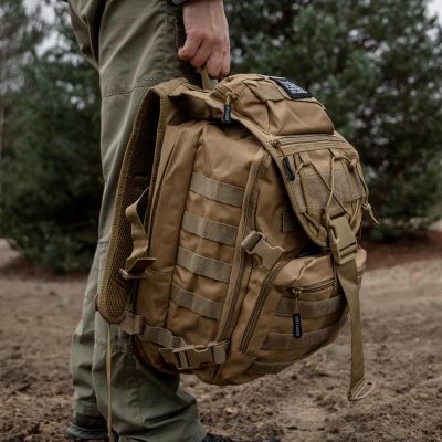 17. Offlander Survival Hiker 25L Rucksack OFF_CACC_35KH