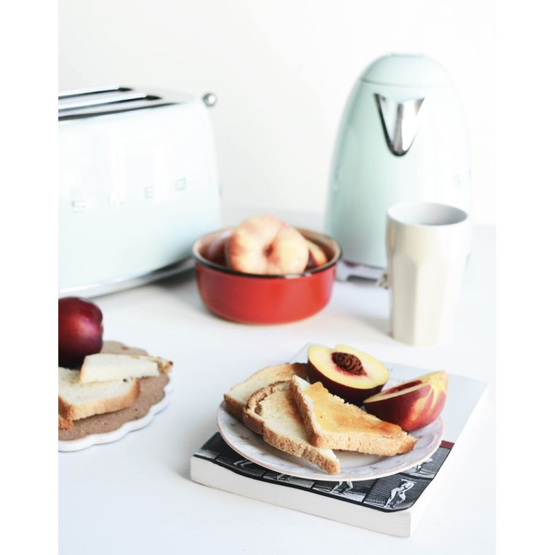 12. Smeg KLF04PGEU Wasserkocher, 1,7 l, 2400 W, grün