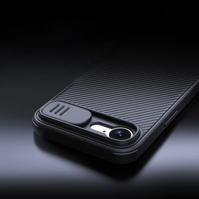 8. Nillkin CamShield Pro Magnethülle für iPhone 16e / 17e – Schwarz
