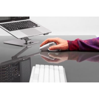 8. Logitech MX Master 4 Büromaus, rechtsseitig, kabellos (RF) + Bluetooth, Laser, 8000 DPI