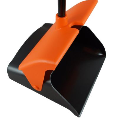 3. Kehrset mit Bürste und Staubschaufel