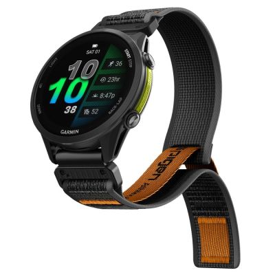 4. Spigen Athlex Air Armband für Garmin QuickFit 22 mm – Schwarz und Orange