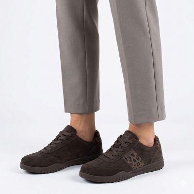 5. Damen-Sneaker aus braunem Wildleder, Modell Big Star TT274265