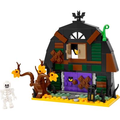 3. LEGO 40721 Halloween-Scheune