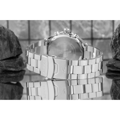 6. Herrenuhr CASIO EDIFICE EF-527D-1AVEF + Box