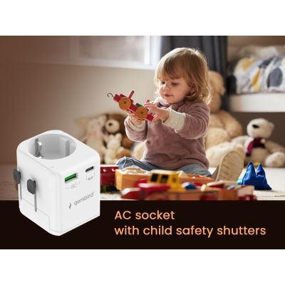 8. GEMBIRD UNIVERSAL-REISEADAPTER MIT ERDE 20 W, WEISS