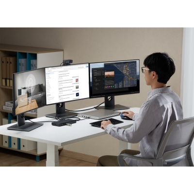 10. Kensington SD4842P EQ USB-C® 10 Gbit/s