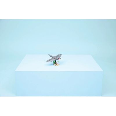 10. LEGO Creator 31381 Bedrohlicher Hai mit Schatztruhe