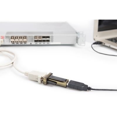 22. DIGITUS DA-70156 Adapter (USB M - RS-232 M; schwarz)