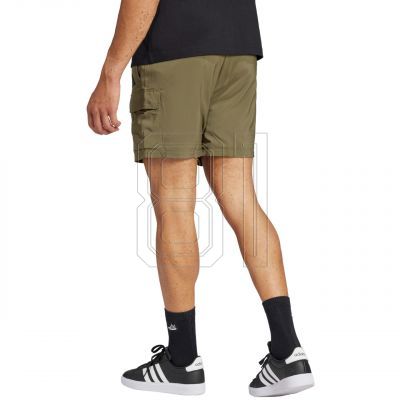 4. adidas Essentials Cargo-Chelsea-Shorts mit kleinem Logo M JD1827