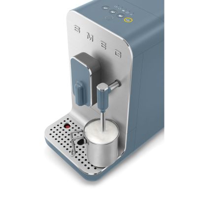 10. Smeg BCC12SBMEU Kaffeemaschine, halbautomatische Espressomaschine, 1,4 l