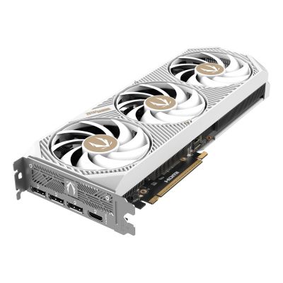 13. ZOTAC GAMING GeForce RTX 5070 12GB AMP Weiße Grafikkarte