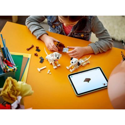 9. LEGO DISNEY 43271 KLASSISCHE LUCKY & PENNY 101 DALMATINERWELPEN