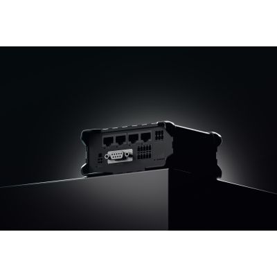 7. Teltonika RUT956 Mobilfunk-Router