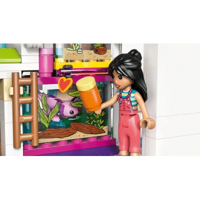23. LEGO Friends 42687 – Liann-Familienhaus