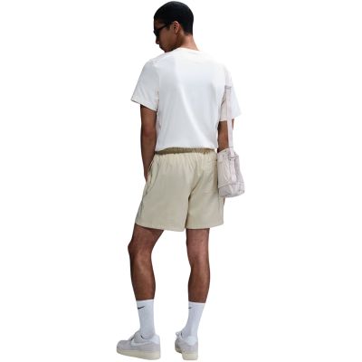 7. Herren-Shorts Nike Club in Creme FN3307 229