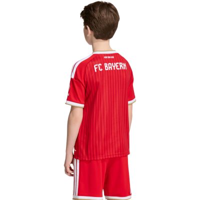 6. adidas FC Bayern 26/27 Heimtrikot rot JZ3098