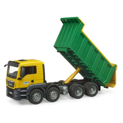 8. BRUDER 02772 Spielzeugauto