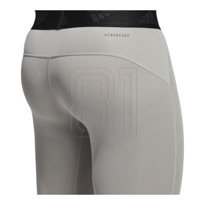 2. adidas Tights M H08825 Thermoshorts